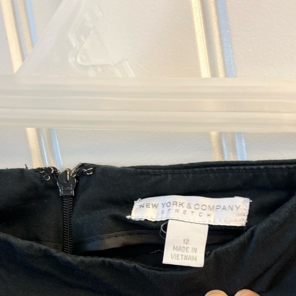 Bundle of 4 NY & Co (Skirt/Capris/2 Slacks) size 12 - Picture 3 of 12